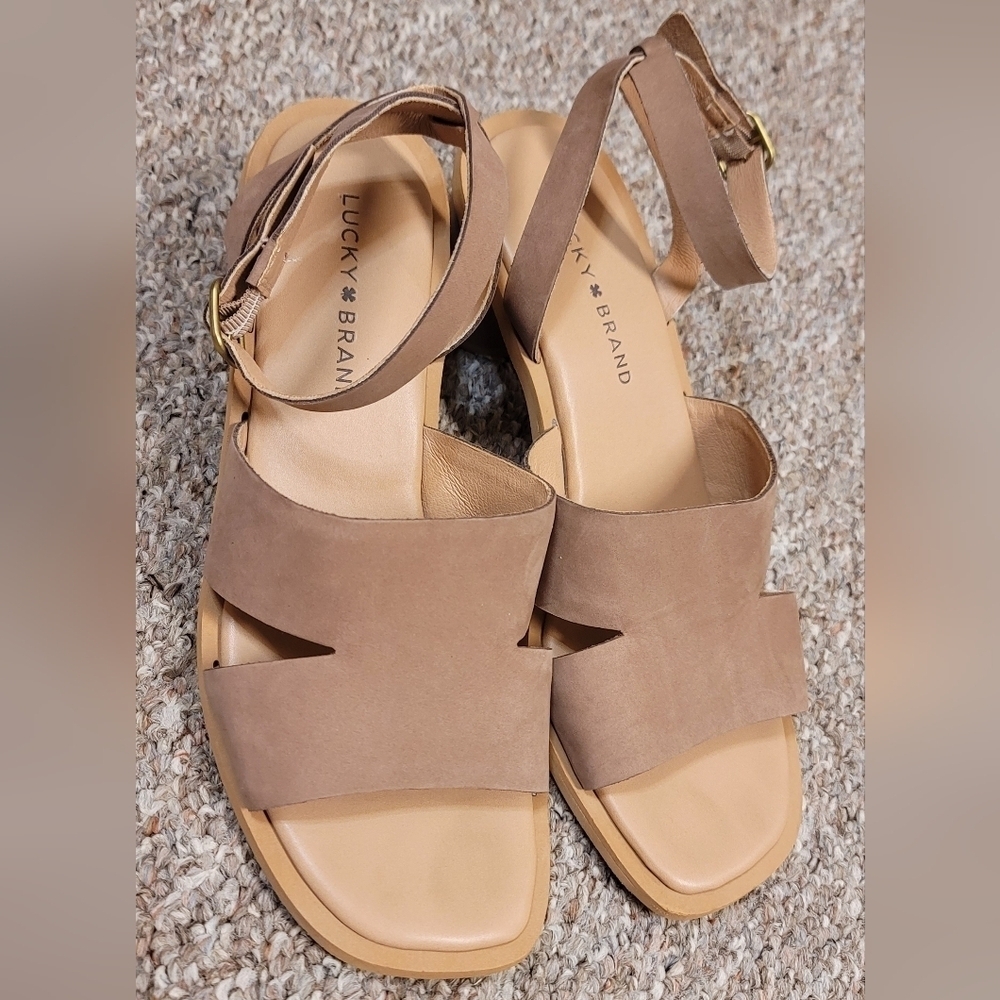 C- Lucky Brand womens high heel pemal heeled sandals - Picture 6 of 6